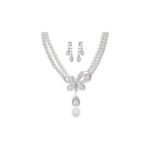 elegant pearl set