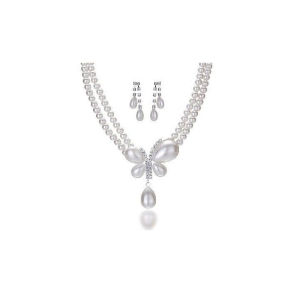 elegant pearl set
